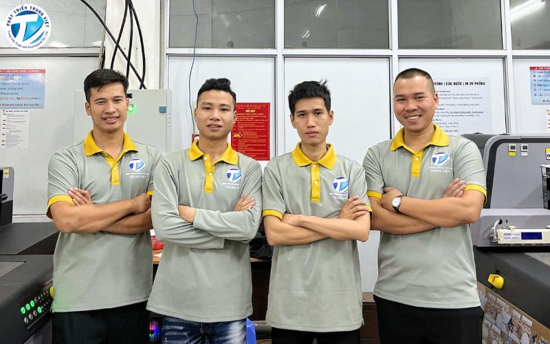 Đội ngũ kỹ thuật viên của Phát Triển Trung Việt